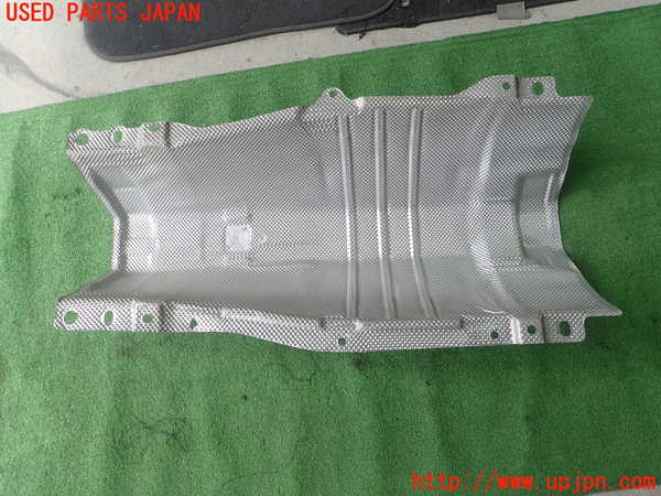 1UPJ-27401722]ボルボ・V60(FD4204T)アンダーカバー2 中古_m0002.jpg