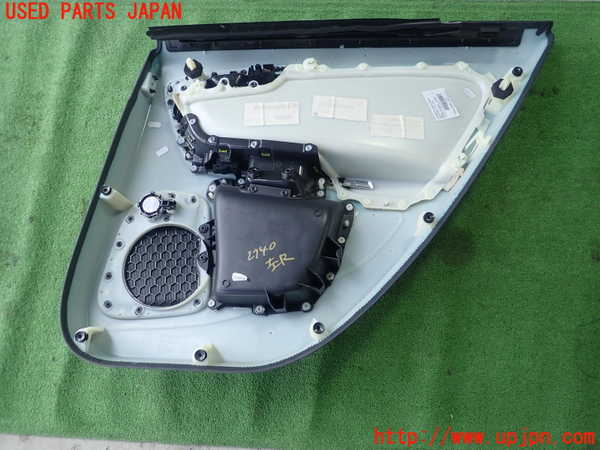 5UPJ-27401324]ボルボ・V60(FD4204T)左後ドア内張り 中古_m0003.jpg