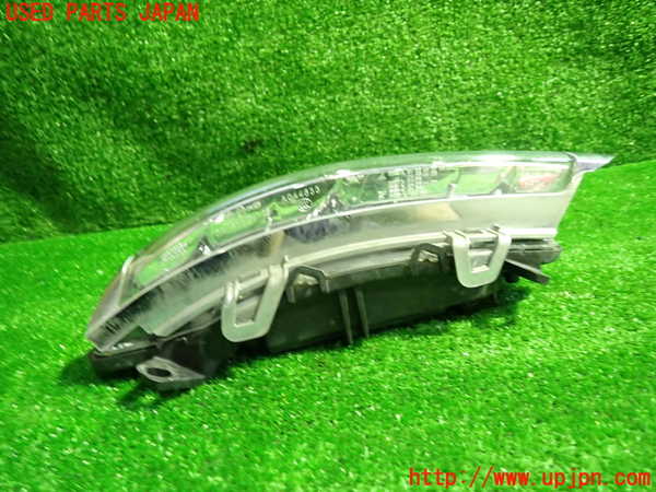 1UPJ-27411180]ベンツ CLS350 シューティングブレーク(218959 X218)右フォグ 中古_m0002.jpg