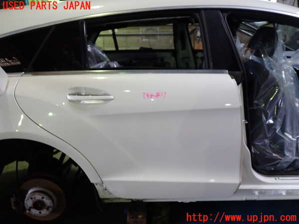 1UPJ-27411290]ベンツ CLS350 シューティングブレーク(218959 X218)右後ドア 43R-00128 中古_m0001.jpg