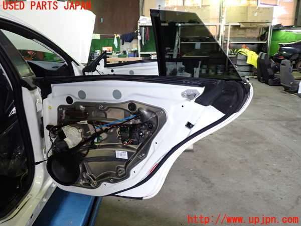 1UPJ-27411290]ベンツ CLS350 シューティングブレーク(218959 X218)右後ドア 43R-00128 中古_m0003.jpg