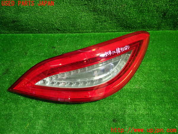 1UPJ-27411530]ベンツ CLS350 シューティングブレーク(218959 X218)右テールランプ 中古_m0001.jpg