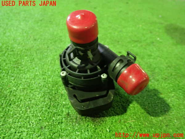 1UPJ-27412110]ベンツ CLS350 シューティングブレーク(218959 X218)ウォーターポンプ 中古_m0001.jpg