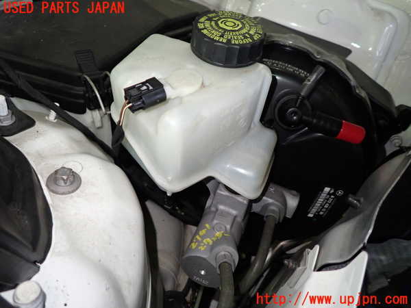 1UPJ-27414050]ベンツ CLS350 シューティングブレーク(218959 X218)ブレーキマスターシリンダー 中古_m0001.jpg