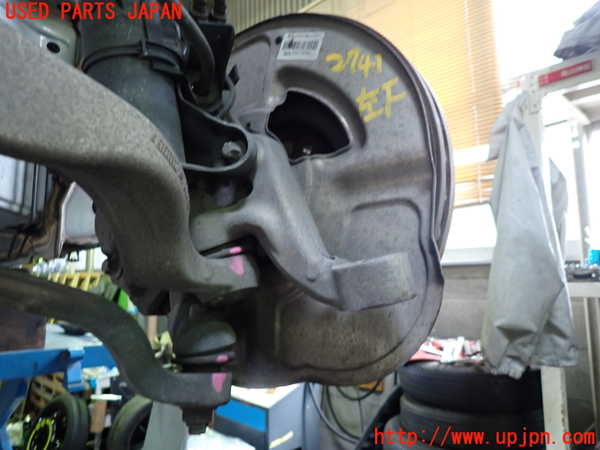 1UPJ-27414295]ベンツ CLS350 シューティングブレーク(218959 X218)左フロントナックルハブ 中古_m0001.jpg