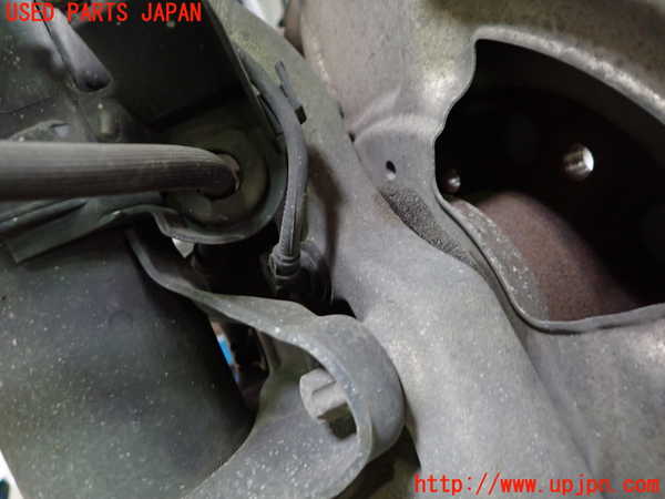 1UPJ-27414295]ベンツ CLS350 シューティングブレーク(218959 X218)左フロントナックルハブ 中古_m0002.jpg