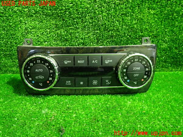 1UPJ-27416066]ベンツ CLS350 シューティングブレーク(218959 X218)エアコンスイッチ1 中古_m0001.jpg