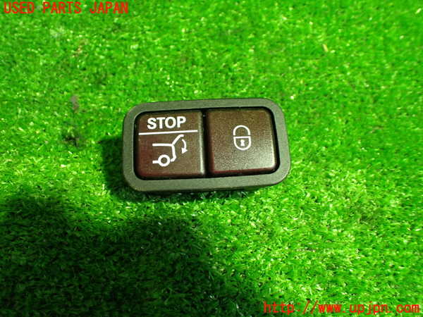 1UPJ-27416311]ベンツ CLS350 シューティングブレーク(218959 X218)スイッチ6 (トランク) 中古_m0001.jpg