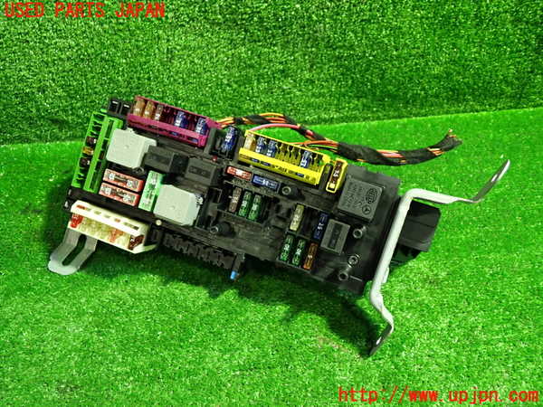 1UPJ-27416741]ベンツ CLS350 シューティングブレーク(218959 X218)ヒューズボックス1 中古_m0001.jpg