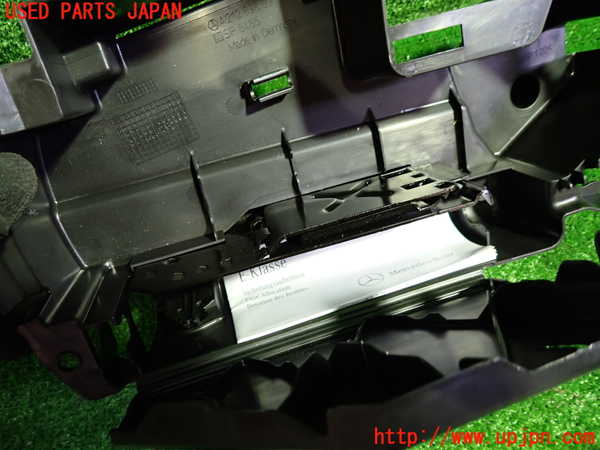 1UPJ-27417805]ベンツ CLS350 シューティングブレーク(218959 X218)車載工具 中古_m0002.jpg
