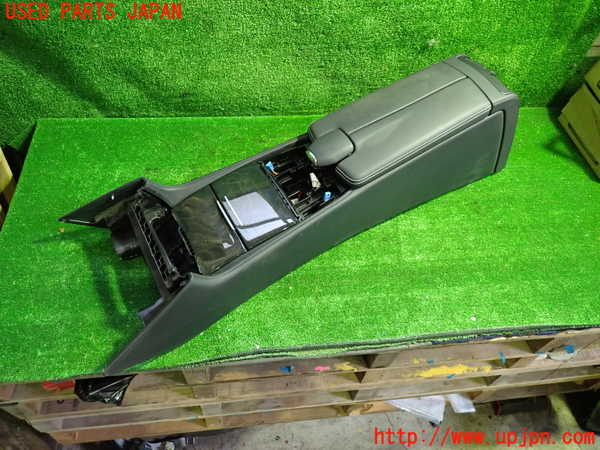 1UPJ-27417540]ベンツ CLS350 シューティングブレーク(218959 X218)センターコンソール ジャンク部品取り_m0001.jpg