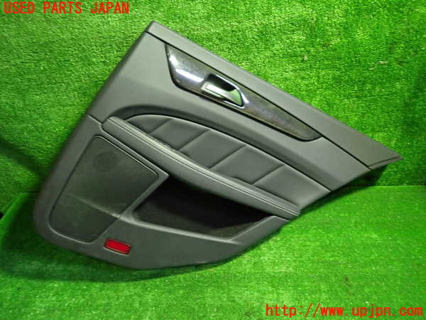 1UPJ-27411294]ベンツ CLS350 シューティングブレーク(218959 X218)右後ドア内張り 中古_m0001.jpg