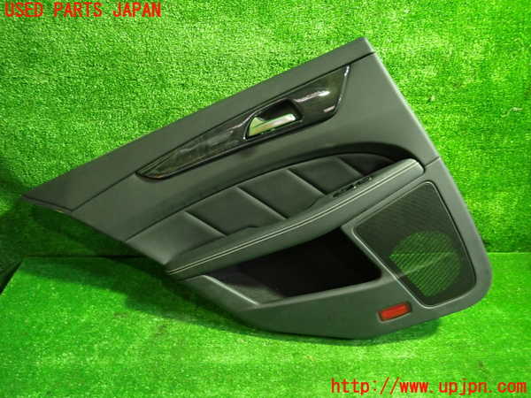 1UPJ-27411324]ベンツ CLS350 シューティングブレーク(218959 X218)左後ドア内張り 中古_m0001.jpg