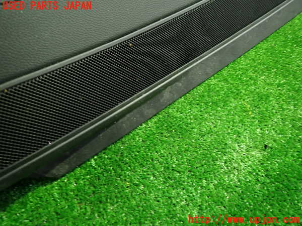 1UPJ-27417680]ベンツ CLS350 シューティングブレーク(218959 X218)左リアピラートリム 中古_m0002.jpg