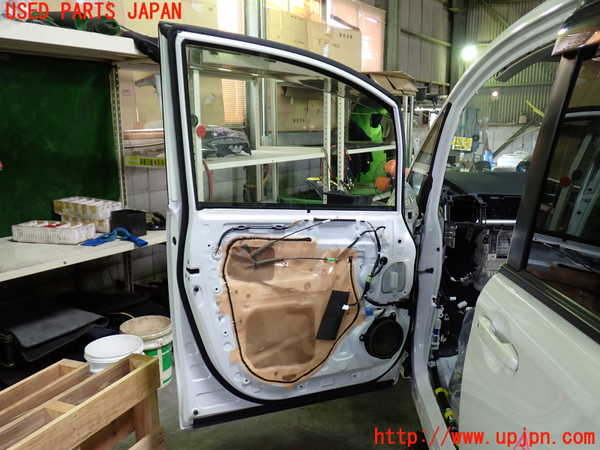 1UPJ-27421260]ヴォクシー(ノア)(ZRR80G)左前ドア NSG M3O8 中古_m0005.jpg