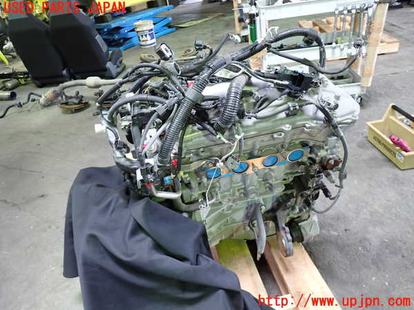 1UPJ-27422010]ヴォクシー(ノア)(ZRR80G)エンジン 3ZR-FAE 中古_m0002.jpg