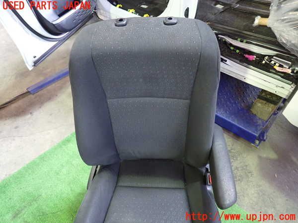 1UPJ-27427035]ヴォクシー(ノア)(ZRR80G)運転席シート 中古_m0002.jpg