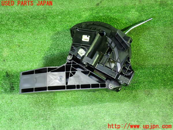 1UPJ-27427555]ヴォクシー(ノア)(ZRR80G)ATシフトレバー 中古_m0004.jpg