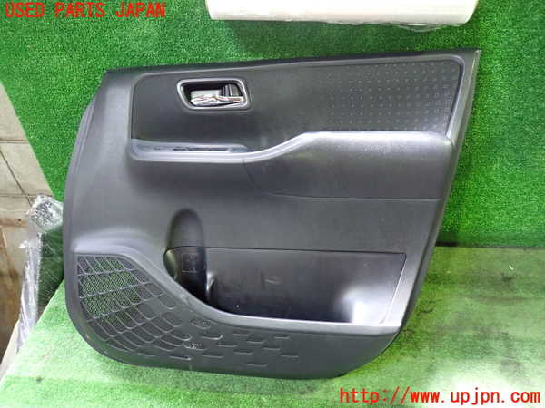 5UPJ-27421234]ヴォクシー(ノア)(ZRR80G)右前ドア内張り 中古_m0001.jpg