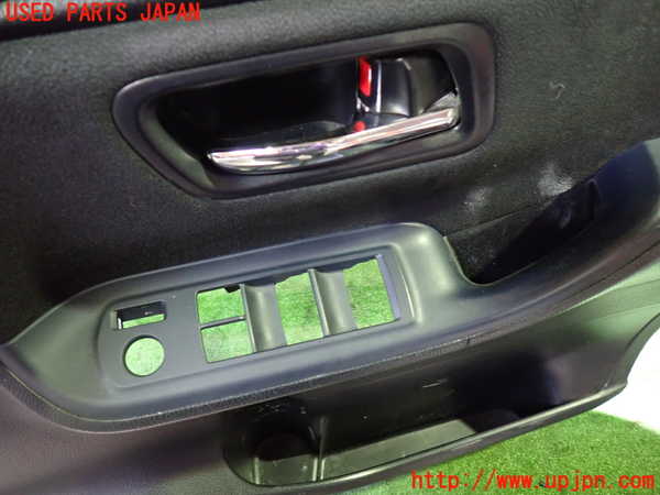 5UPJ-27421234]ヴォクシー(ノア)(ZRR80G)右前ドア内張り 中古_m0002.jpg