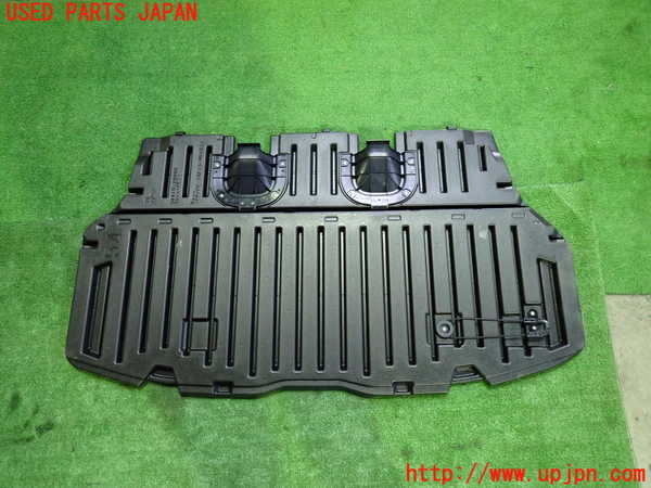 5UPJ-27427771]ヴォクシー(ノア)(ZRR80G)ラゲッジトレイ1 中古_m0002.jpg