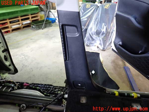 1UPJ-27427670]ヴォクシー(ノア)(ZRR80G)左センターピラートリム 中古_m0003.jpg
