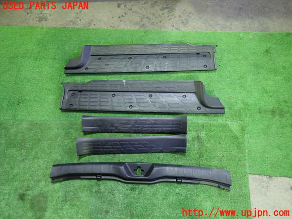 1UPJ-27427740]ヴォクシー(ノア)(ZRR80G)スカッフプレート 中古_m0001.jpg