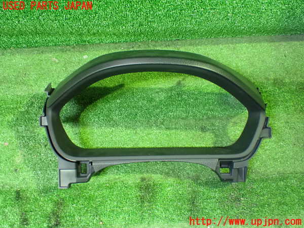 5UPJ-27427510]ヴォクシー(ノア)(ZRR80G)メーターフード 中古_m0001.jpg