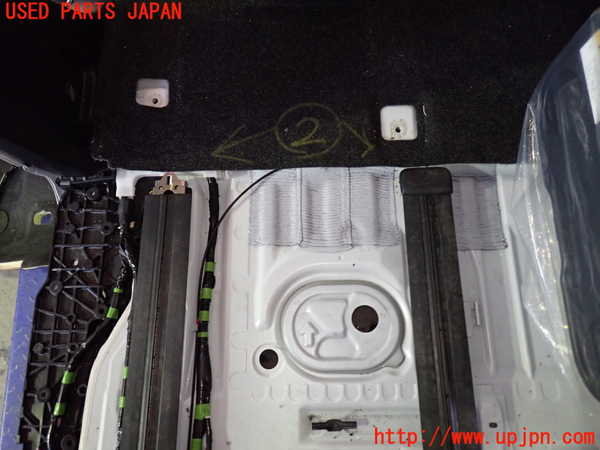 5UPJ-27427497]ヴォクシー(ノア)(ZRR80G)シートレール②2 (左側) 中古_m0001.jpg