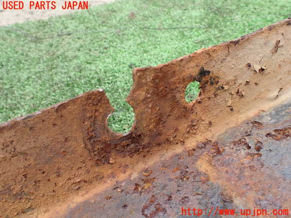 5UPJ-27431010]三菱ジープ(J37)フロントバンパー 中古_m0005.jpg