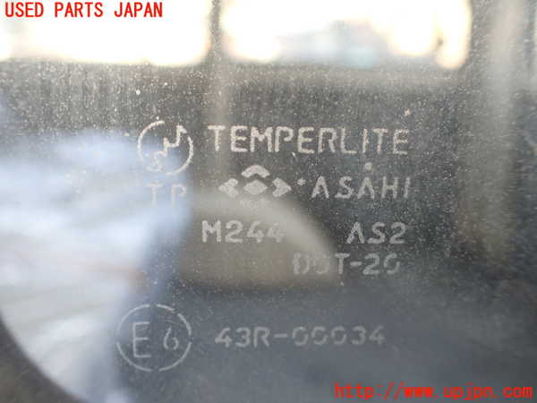 5UPJ-27431382]三菱ジープ(J37)左クォーターガラス M244 中古_m0002.jpg