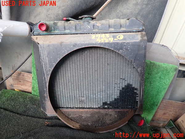 1UPJ-27432321]三菱ジープ(J37)ラジエーター1 中古_m0001.jpg