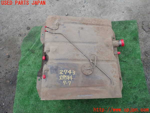 5UPJ-27432500]三菱ジープ(J37)燃料タンク 中古_m0001.jpg
