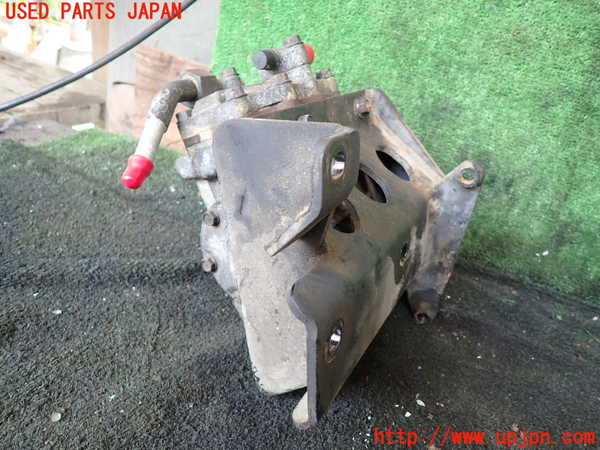 5UPJ-27436025]三菱ジープ(J37)エアコンコンプレッサー 中古_m0002.jpg