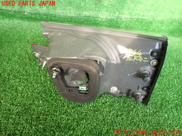 5UPJ-27441552]レクサス・RC F(USC10)左リアフィニッシャー 中古_m0002.jpg