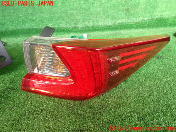 2UPJ-27441530]レクサス・RC F(USC10)右テールランプ 中古_m0001.jpg
