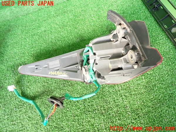 2UPJ-27441530]レクサス・RC F(USC10)右テールランプ 中古_m0003.jpg