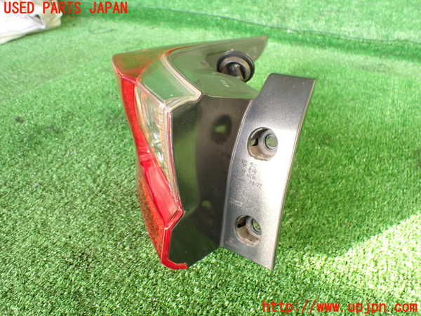 2UPJ-27441536]レクサス・RC F(USC10)左テールランプ 中古_m0002.jpg