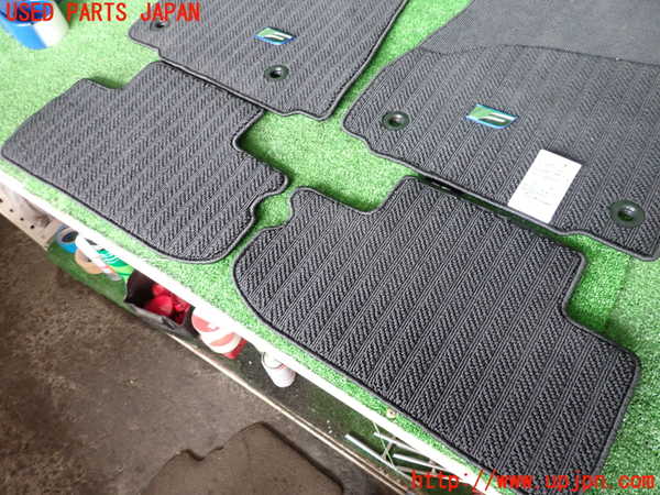 2UPJ-27447800]レクサス・RC F(USC10)フロアマット 中古_m0003.jpg