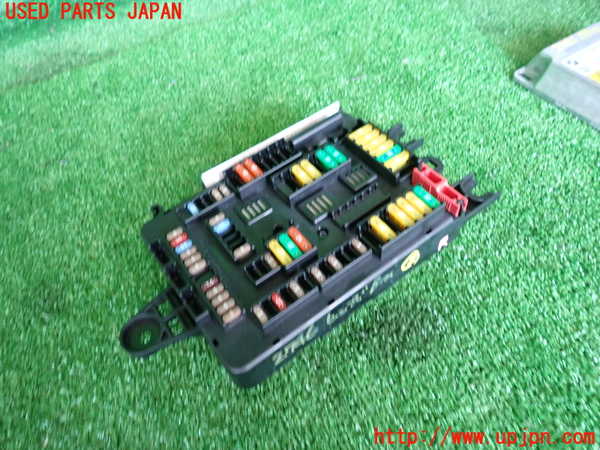 2UPJ-27466742]BMW 220i カブリオレ(1J20)ヒューズボックス2 中古 【F23】_m0001.jpg