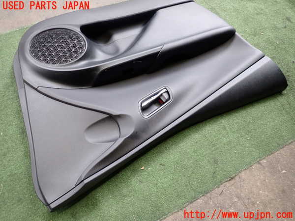 5UPJ-27471264]プリウスPHV(ZVW52)左前ドア内張り 中古_m0002.jpg