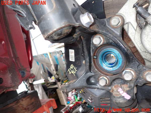 2UPJ-27484295]C-HRハイブリッド(ZYX11)左フロントナックルハブ 中古_m0001.jpg