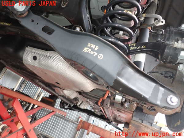 2UPJ-27485200]C-HRハイブリッド(ZYX11)右リアロアアーム1 中古_m0001.jpg