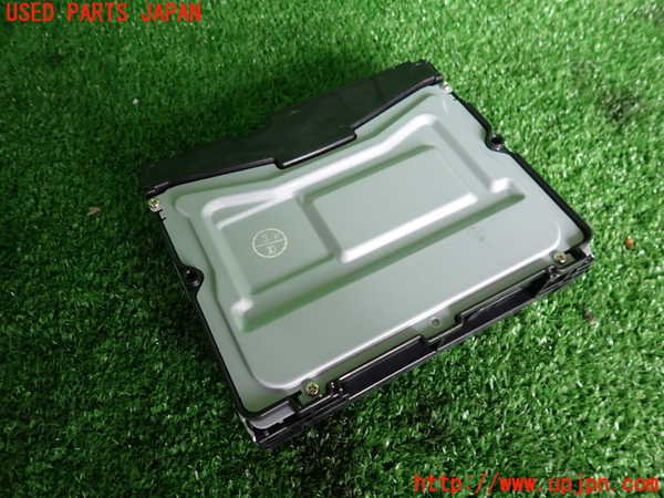2UPJ-27486147]C-HRハイブリッド(ZYX11)コンピューター2 (テレマティクストランシーバー ) 中古_m0002.jpg