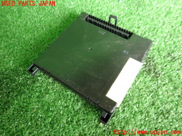 2UPJ-27486151]C-HRハイブリッド(ZYX11)コンピューター6 (89221-10101) 中古_m0002.jpg