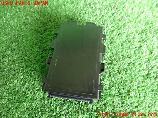 2UPJ-27486153]C-HRハイブリッド(ZYX11)コンピューター8 (89111-10060) 中古_m0002.jpg