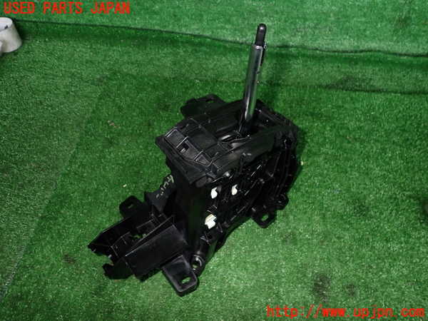 2UPJ-27487555]C-HRハイブリッド(ZYX11)ATシフトレバー 中古_m0002.jpg