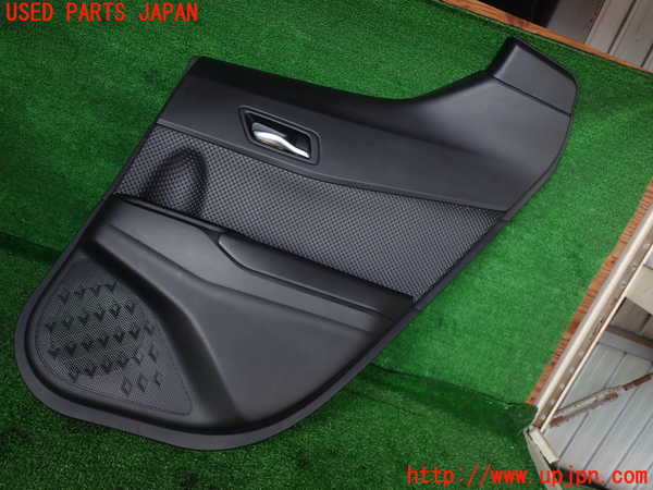 2UPJ-27481294]C-HRハイブリッド(ZYX11)右後ドア内張り 中古_m0001.jpg