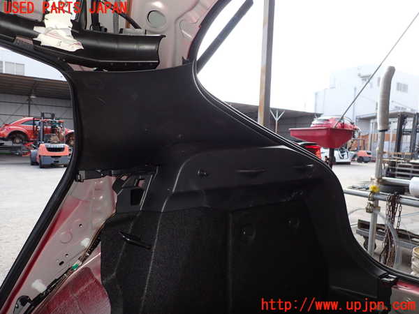 2UPJ-27487675]C-HRハイブリッド(ZYX11)右リアピラートリム 中古_m0002.jpg