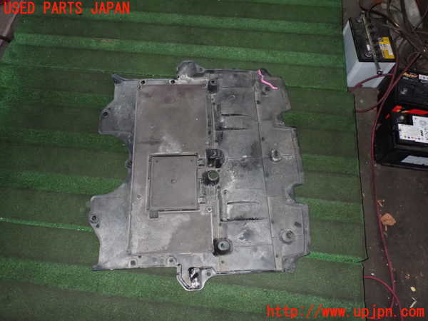 2UPJ-27492170]クラウン アスリート ハイブリッド(AWS210)エンジンアンダーカバー 中古_m0003.jpg